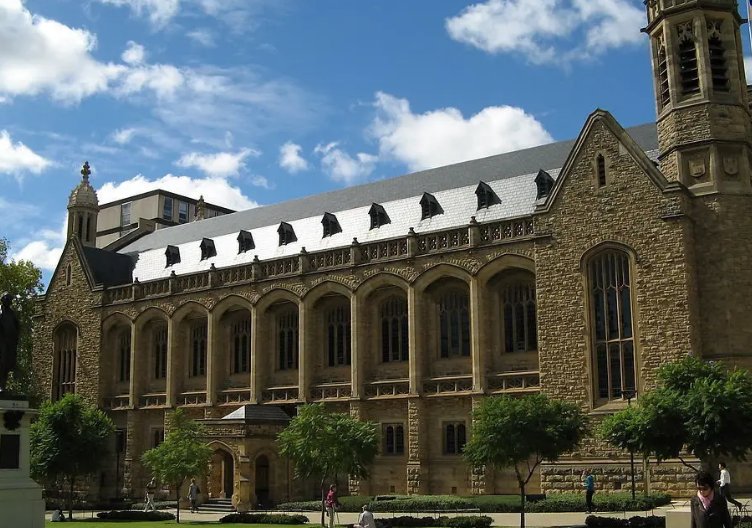 上海中侨职业技术大学是几本