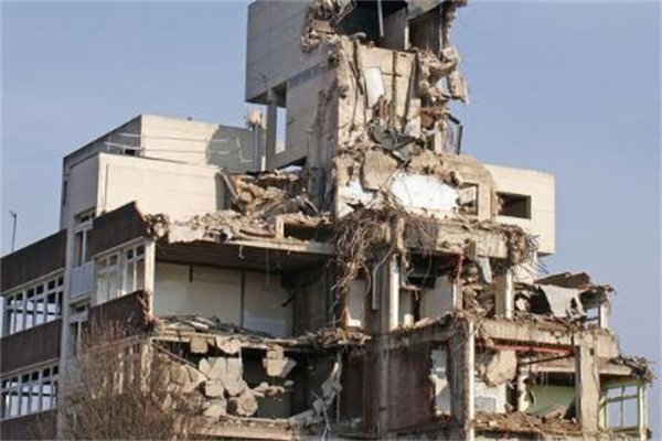 山西饭店坍塌29死28伤，经营者祁建华获刑7年，如何看待这一处罚结果？