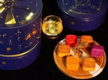 “数字月饼”叫价高达数万元!为何一再规范价格后,仍有商家投机取巧?