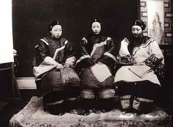 缠足的缠足做法