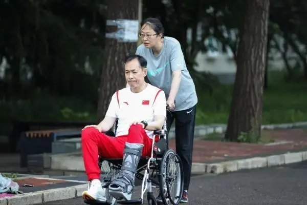 许利民宣布不再担任国家女篮主教练,背后的原因是什么?