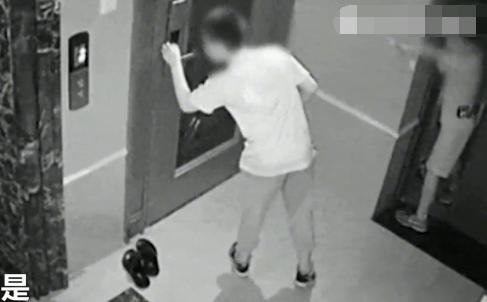 厦门12岁男孩在电梯里被人暴打，但有人却说打得好，怎么回事？