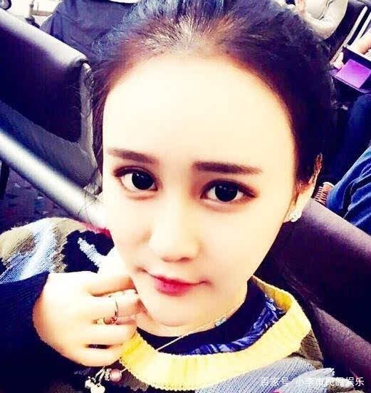 赵本山女儿惹争议,自曝在家数钱数不明白,赵本山晚节还能保住吗?