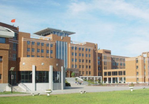 北大附中云南实验学校和北师大昆明附中哪所好?