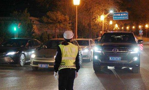 32岁交警遭恶意碾压拖行殉职,嫌疑人为何会如此丧心病狂?