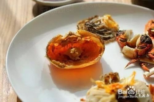 蒸螃蟹的吃法步骤视频