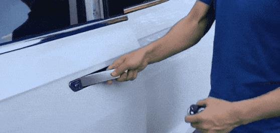 特斯拉的冬季“尴尬”,为何隐形门把手还会被冻住?