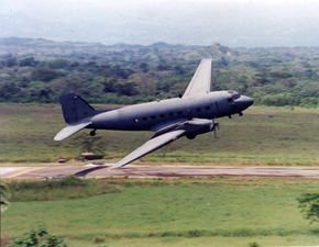 墨西哥军用飞机坠毁,6名军人遇难,谁来为死者负责?