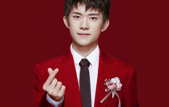 易烊千玺登航空学校初选合格证,你对他有何评价?