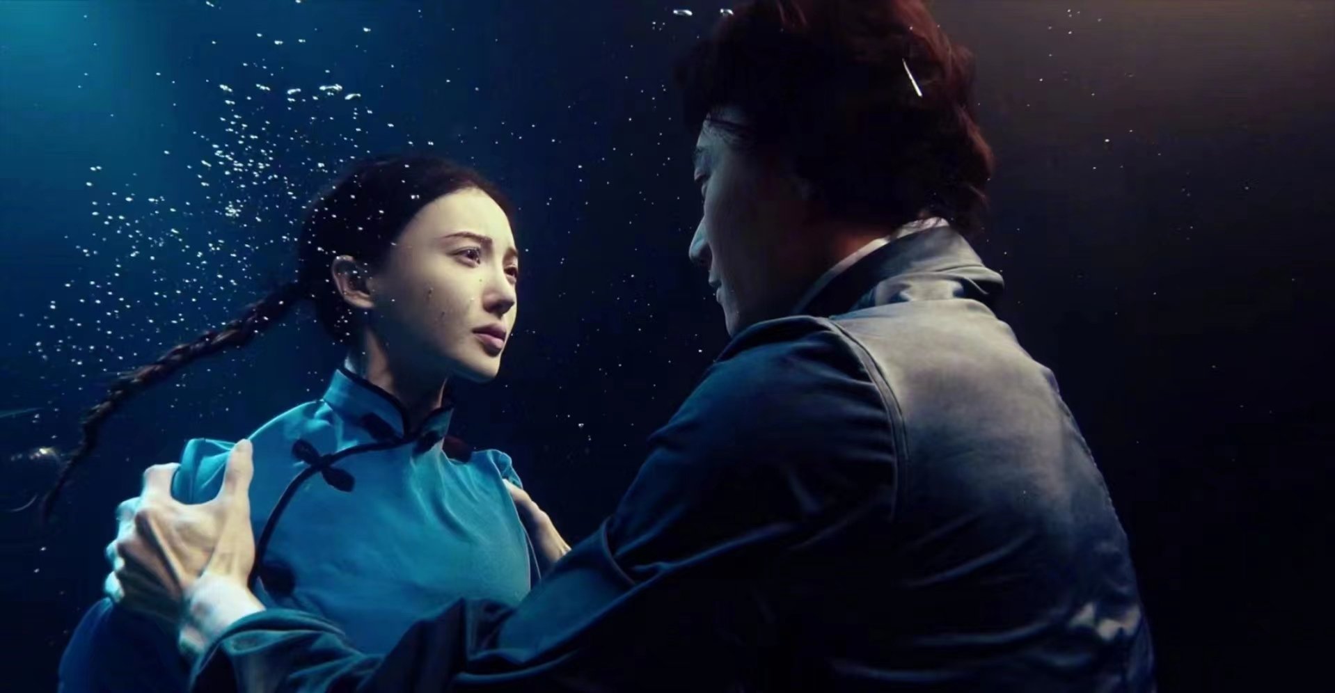 金晨水下舞蹈5天下潜500次,在水下跳舞有哪些难度?