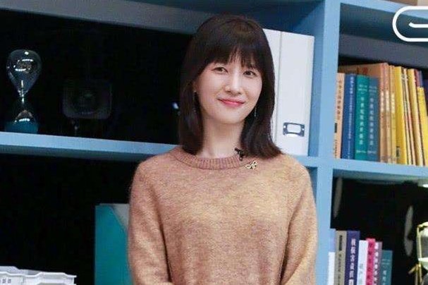 papi酱官宣生子后，为何网友说她依然跑不了网红本色？