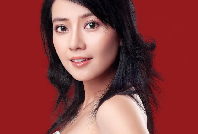 高圆圆和赵又廷是怎么在一起的,谁追的谁?