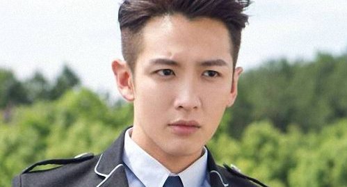 柯震东松口承认和李毓芬分手,是炒作吗?