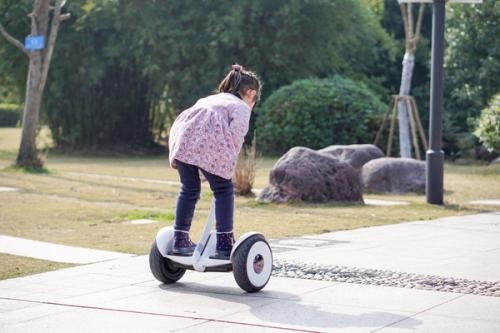 儿童慢性结膜炎的表现有哪些?这种疾病有没有传染性?