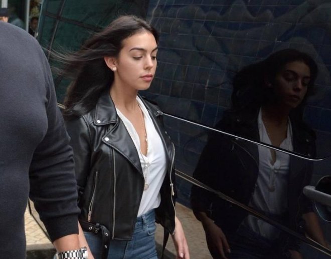 C罗和女友什么时候完婚？