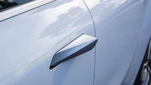 特斯拉的冬季“尴尬”，为何隐形门把手还会被冻住？