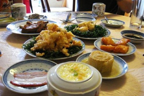 3000元一桌的私房菜,吃哭百万大V,厉家菜到底什么名堂?