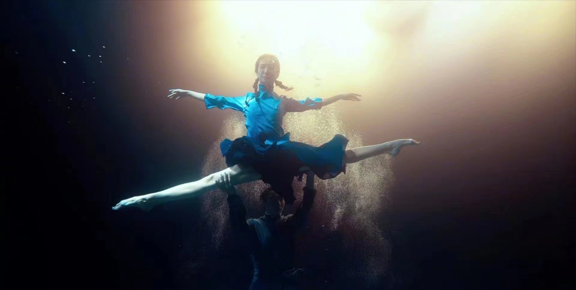 金晨水下舞蹈5天下潜500次,在水下跳舞有哪些难度?