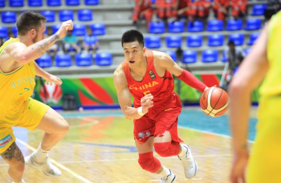 央视点名批评周琦，男篮的这次失误后果究竟有多严重？