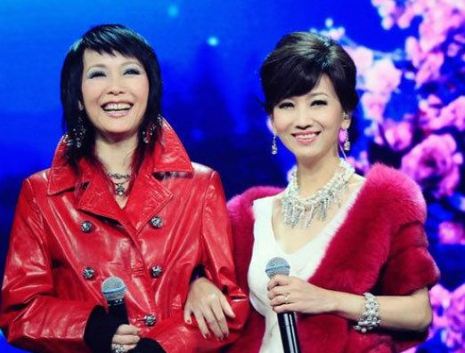 娱乐圈有哪些明星的同框让网友都觉得尴尬?