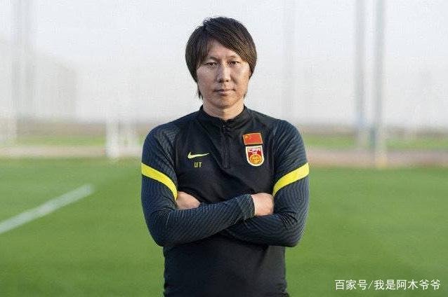 国足主帅赛后发文表示感谢足球带给他的一切,他是怎么说的?