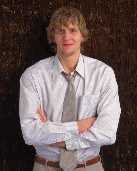 击败巅峰詹姆斯科比夺冠，征服小12岁黑人妻子，诺维茨基有多强？