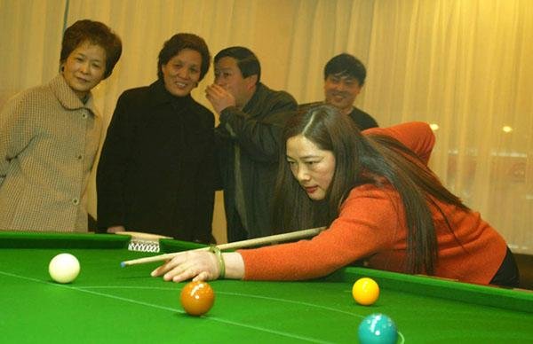 母亲隐瞒病情,妻子退居二线,背负一家人希望的神童丁俊晖,现在怎么样了?