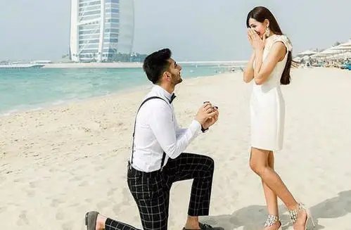 杜淳向王灿求婚,你结婚之前有求婚这个环节吗?