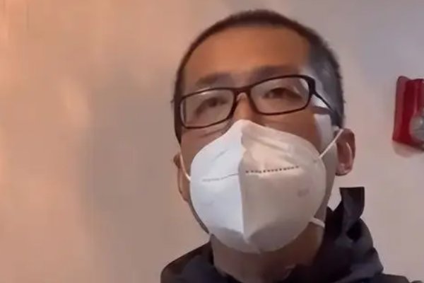 上海一孕妇因团购鸡蛋被志愿者举报并写保证书，这是不是在为难孕妇？