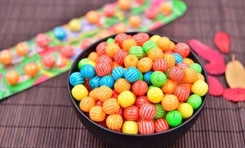 口香糖和泡泡糖有什么区别