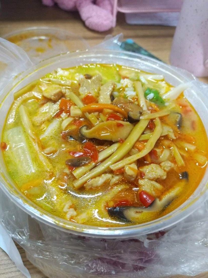 点外卖竟有只癞蛤蟆,店家对此有何表示?