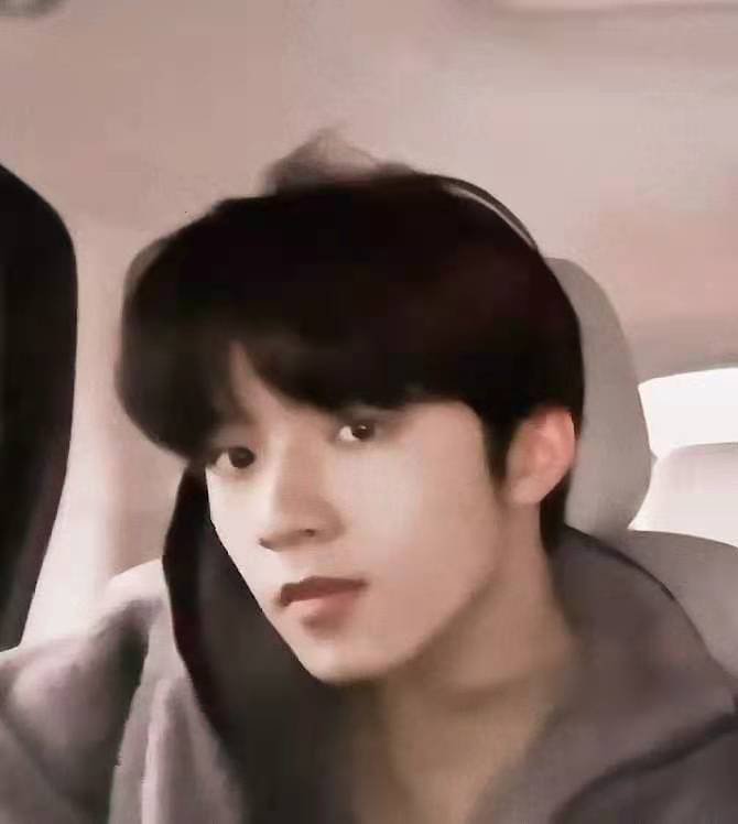 王源锡纸烫渣苏感，娱乐圈艺人谁也有渣苏感？