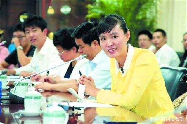 最美教师张丽莉为救学生失去双腿，主动向丈夫提离婚，现状如何？