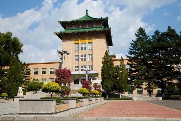 吉林农业科学院发生大规模疫情，学校有关负责人将面临什么样的法律后果？