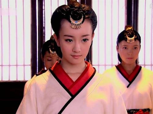 张檬为什么又对刘雨欣道歉，她和刘雨欣之间发生了什么？