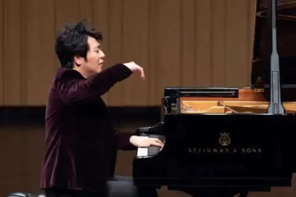 郎朗向英国困难学生捐赠钢琴,娱乐圈中像他一样致力于慈善的艺人有哪些?