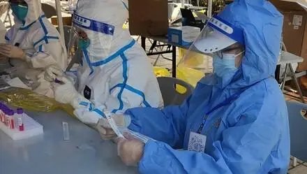 女子托朋友帮儿子代做核酸，3人被行政处罚，该事件起到哪些警示作用？