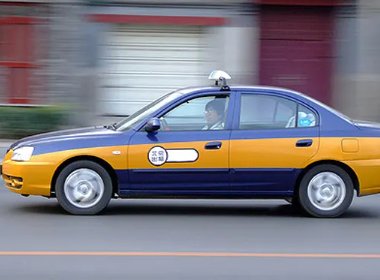 男子偷出租车拉活赚钱早上归还被行拘15日，起到哪些警示作用？