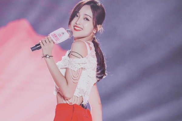 吴宣仪发长文告别小舞，她的演技怎么样？