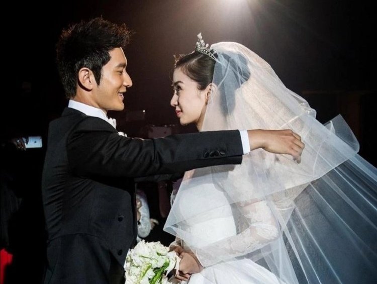 黄晓明微博评论沦陷，你知道发生了什么吗？