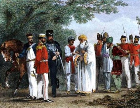 王妃带着皇孙收破烂靠600块救济金生活， 印度皇室后裔为何过得这么惨？