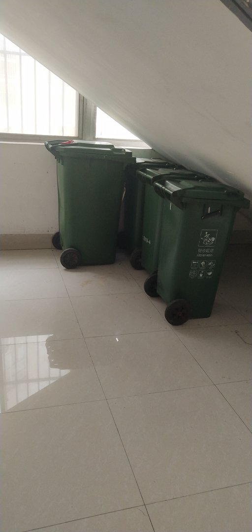 河南洛阳，网红小吃街环卫工凌晨才能下班，我们该呼吁什么？