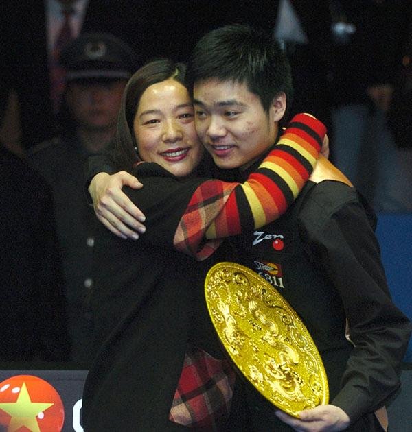 母亲隐瞒病情,妻子退居二线,背负一家人希望的神童丁俊晖,现在怎么样了?