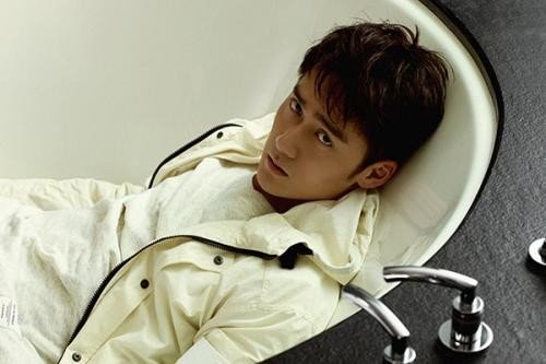 为什么蒋劲夫风波后变酒吧DJ，难道要自毁星途上演坠落戏码?