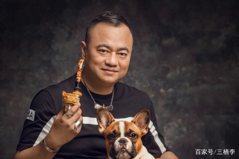 在东北称王称霸的张家豪被当街绑走，赵本山登门求情才保住小命，怎么回事？