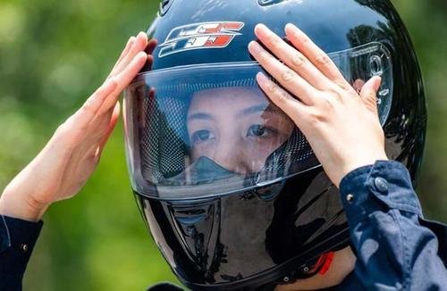 如何看待徐州共享单车自带头盔？