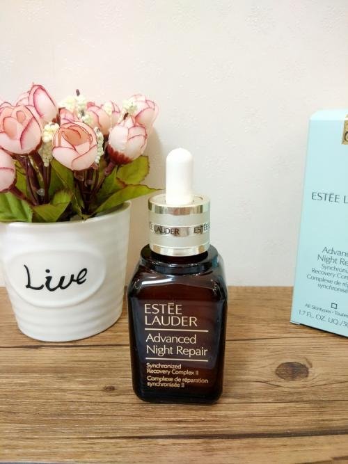 雅诗兰黛小棕瓶和anr哪个好