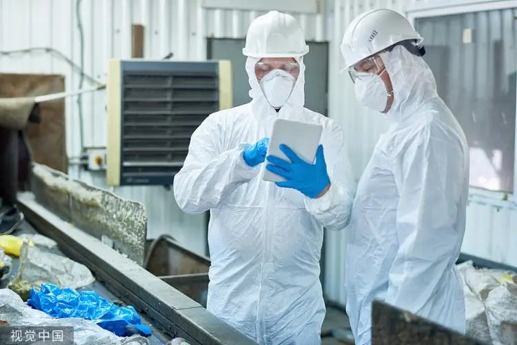 本轮疫情由多个境外输入源头引起，为何不彻底切断源头？