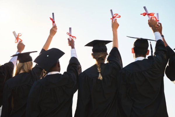 47名应届生骗领49万杭州人才补贴，这些学生是以何种手段骗取补贴的？