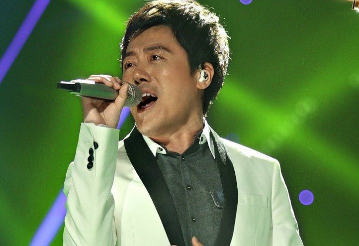 张宇:有一段歌词:我还是爱你的.歌名是什么?